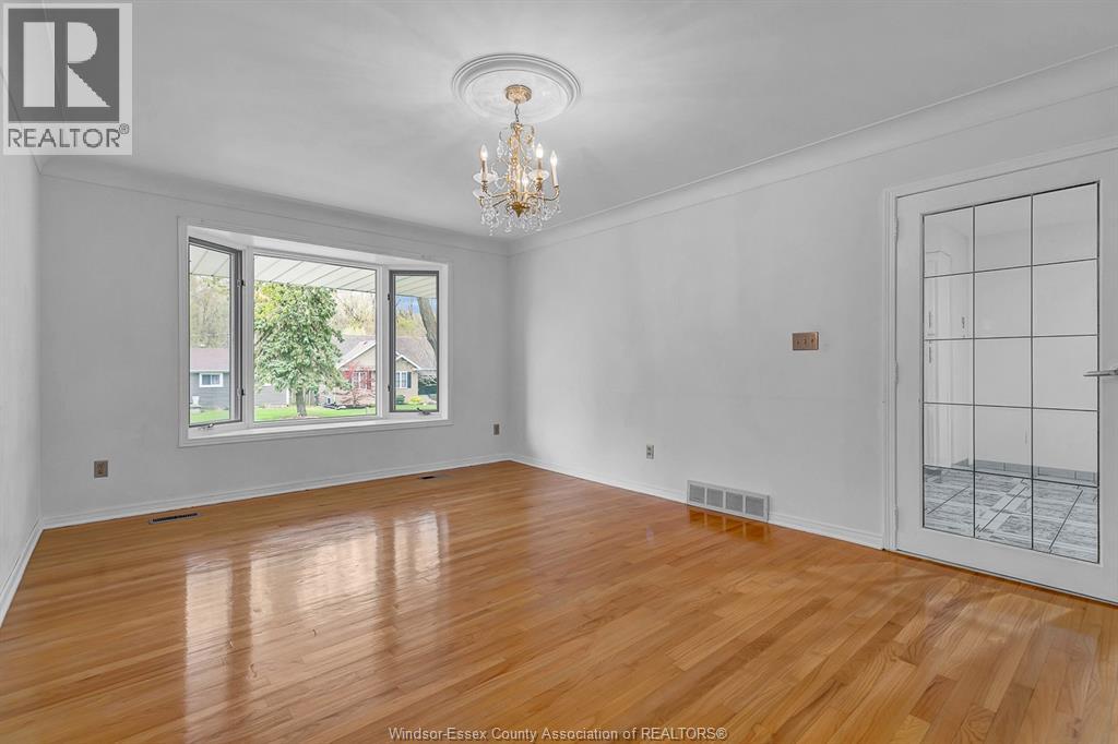 3818 Woodward, Windsor, Ontario  N8W 2Z3 - Photo 13 - 26000380