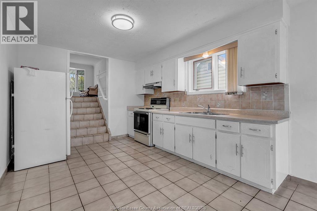 3818 Woodward, Windsor, Ontario  N8W 2Z3 - Photo 24 - 26000380