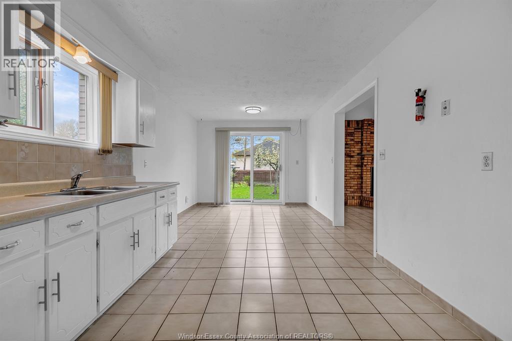3818 Woodward, Windsor, Ontario  N8W 2Z3 - Photo 26 - 26000380