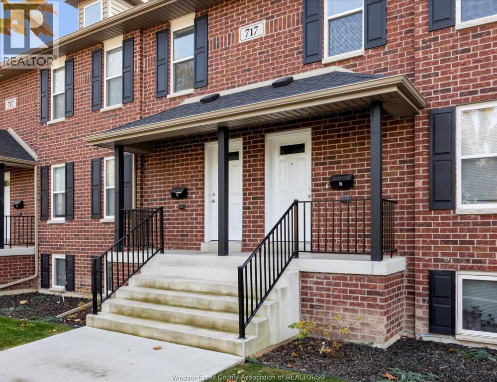 717 St. Antoine Unit# Per Room, Windsor, Ontario  N9C 3H5 - Photo 3 - 26001193