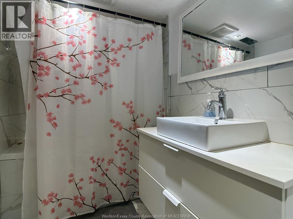 909 Pelissier, Windsor, Ontario  N9A 4L6 - Photo 16 - 26001129