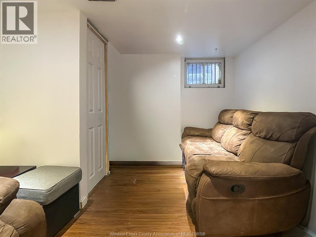 909 Pelissier, Windsor, Ontario  N9A 4L6 - Photo 17 - 26001129