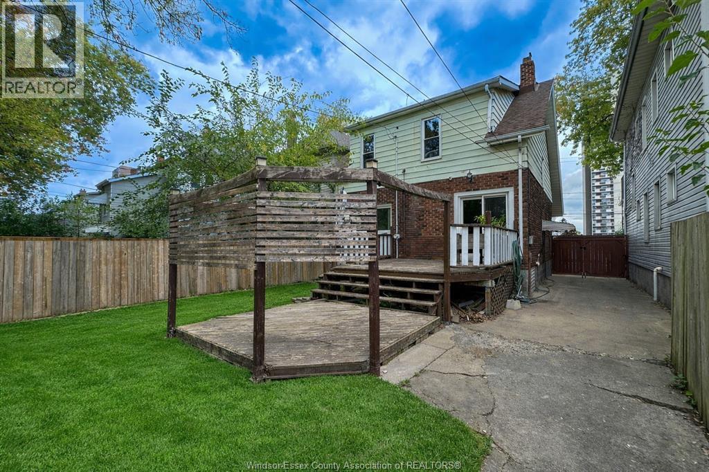 909 Pelissier, Windsor, Ontario  N9A 4L6 - Photo 21 - 26001129