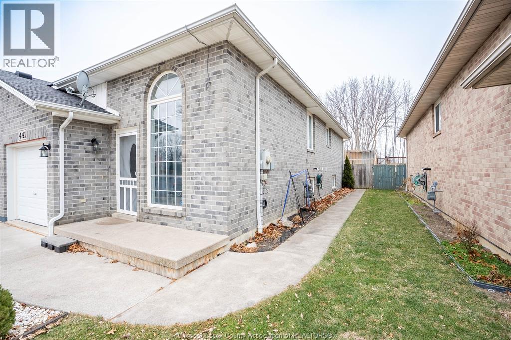 441 Railway Avenue, Belle River, Ontario  N0R 1A0 - Photo 8 - 26001208