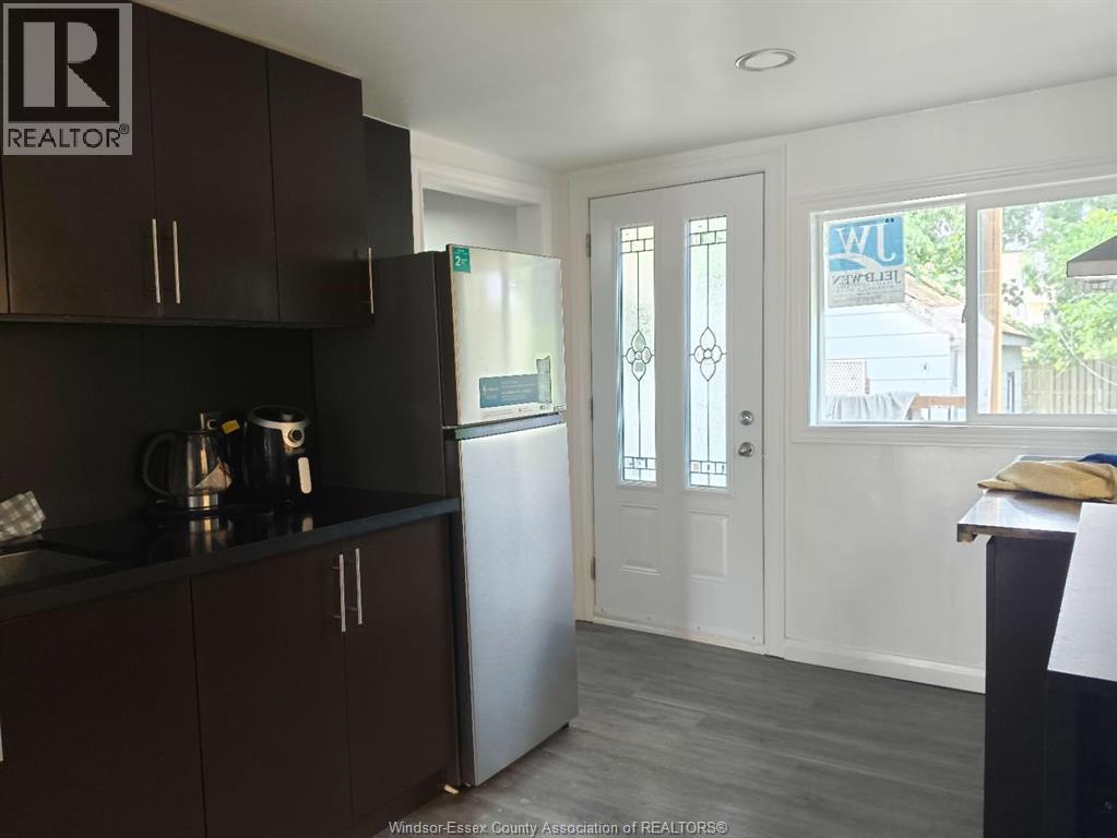 345 Bridge Avenue, Windsor, Ontario  N9B 2M3 - Photo 2 - 26001224