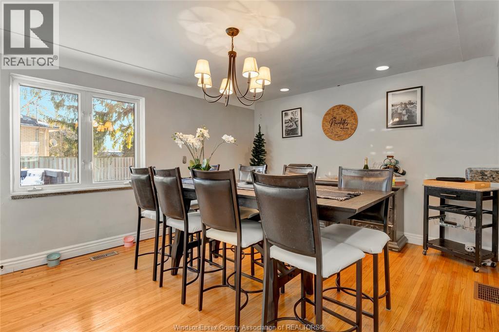 805 Roselawn, Windsor, Ontario  N9E 2B3 - Photo 10 - 26001521