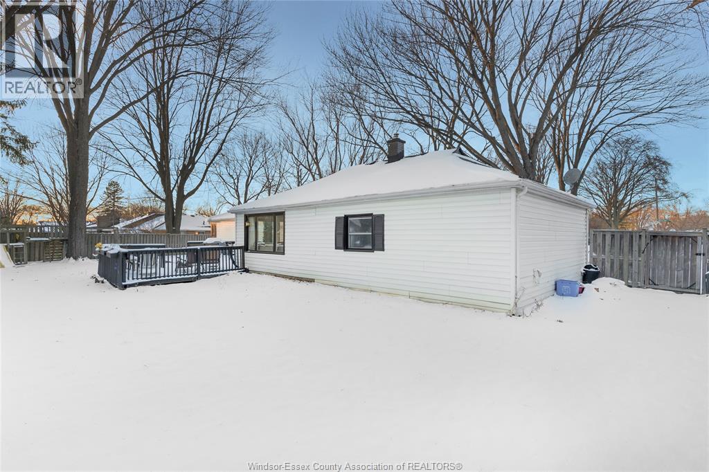 805 Roselawn, Windsor, Ontario  N9E 2B3 - Photo 26 - 26001521