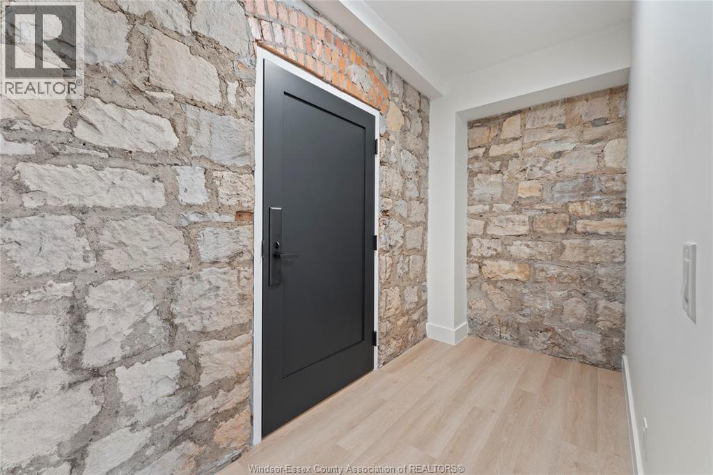 247 Brock Street Unit# 101, Amherstburg, Ontario  N9V 2H4 - Photo 3 - 26001293