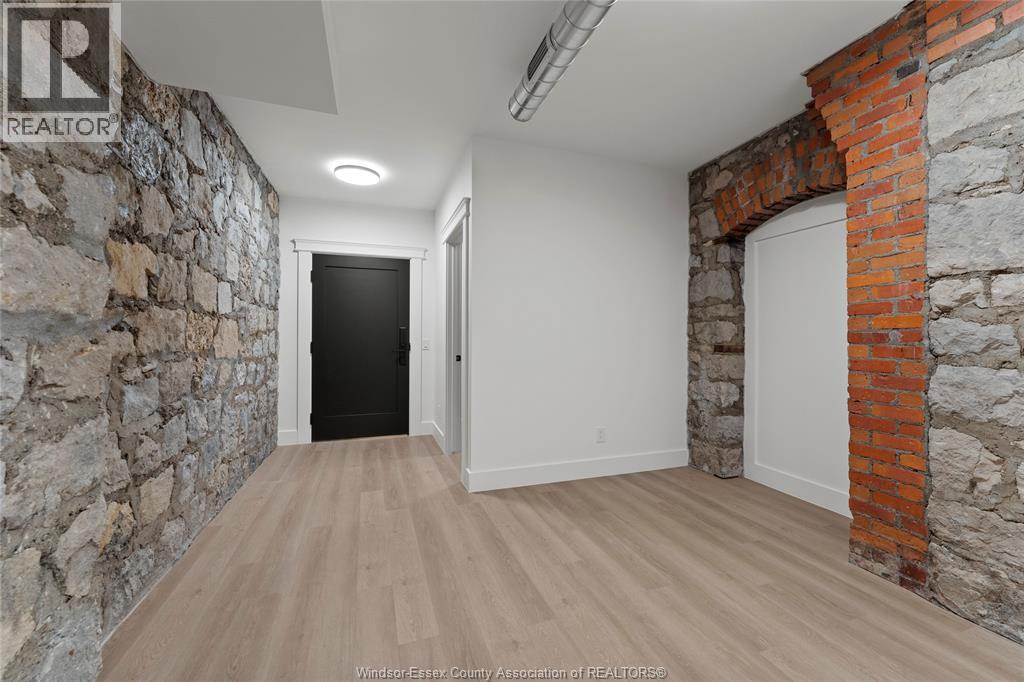 247 Brock Street Unit# 102, Amherstburg, Ontario  N9V 2H4 - Photo 3 - 26001552