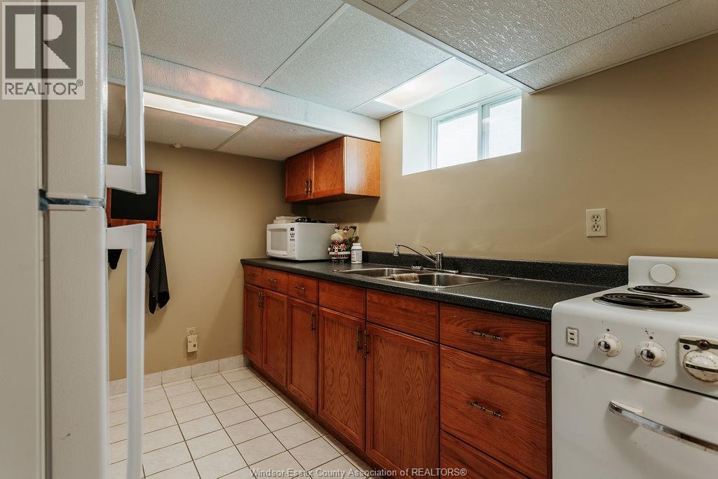 3987 Casgrain, Windsor, Ontario  N9E 2R9 - Photo 17 - 26001700