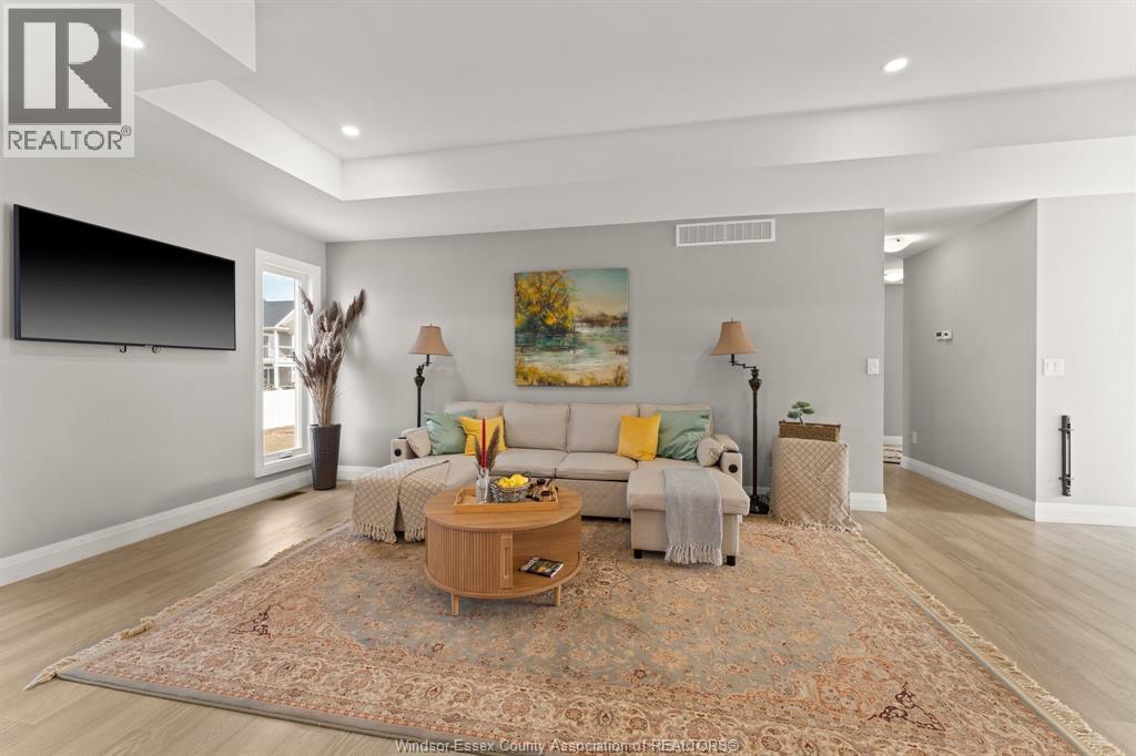 4403 Belmont Avenue, Comber, Ontario  N0P 1J0 - Photo 5 - 26001458