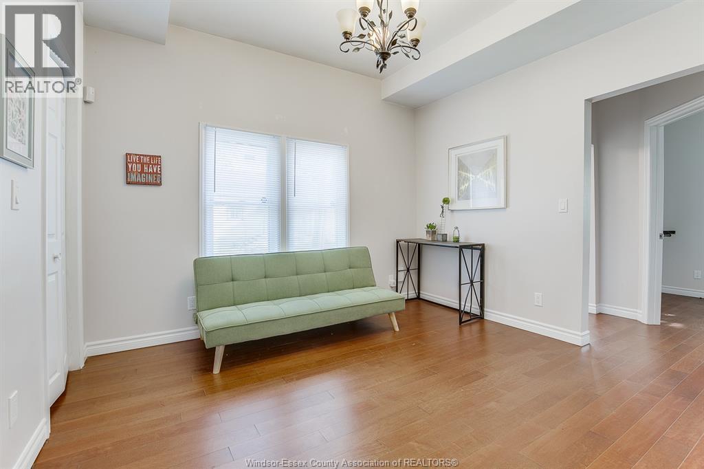 402 Aylmer Avenue, Windsor, Ontario  N9A 1T6 - Photo 6 - 26001720