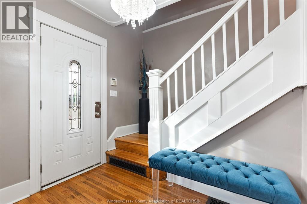 936 Arthur, Windsor, Ontario  N8Y 3Y3 - Photo 2 - 26001738