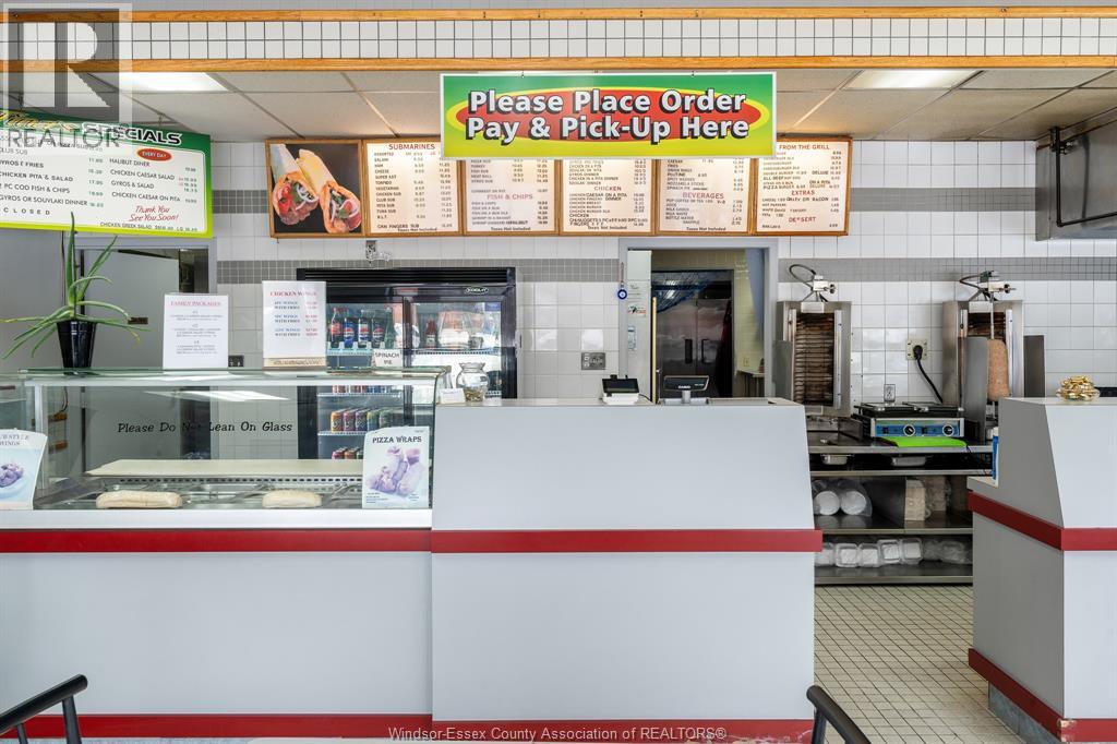 11897 Tecumseh Road East, Tecumseh, Ontario  N8N 1L8 - Photo 17 - 26001653