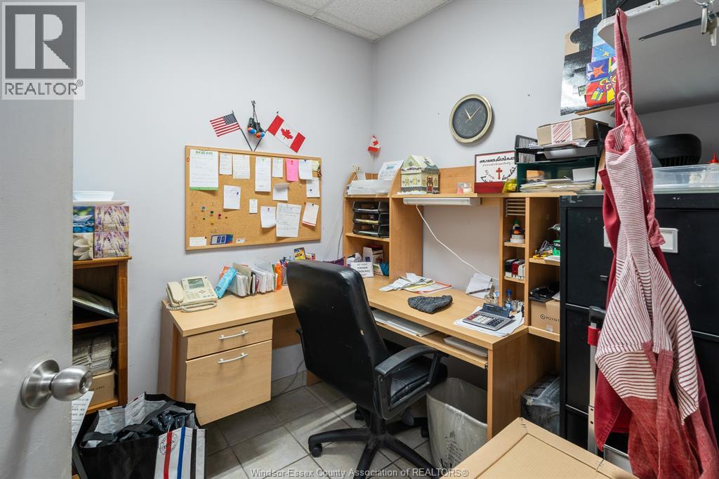 11897 Tecumseh Road East, Tecumseh, Ontario  N8N 1L8 - Photo 21 - 26001653