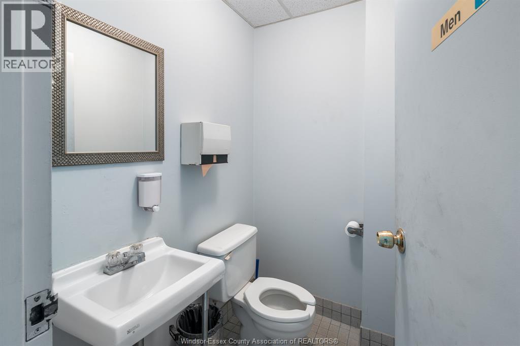 11897 Tecumseh Road East, Tecumseh, Ontario  N8N 1L8 - Photo 28 - 26001653