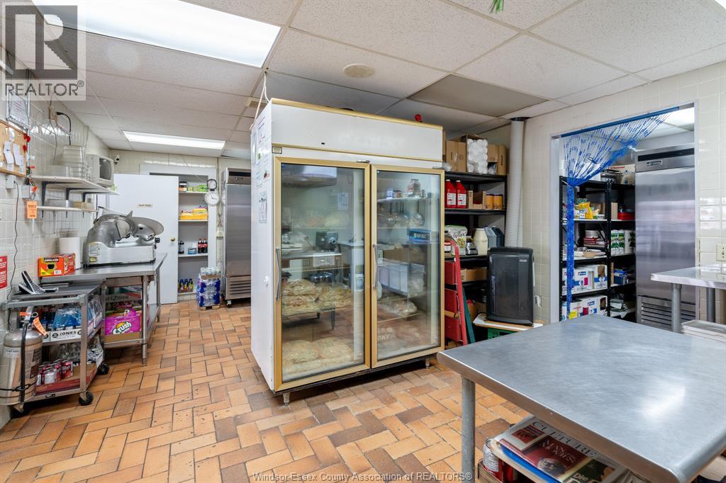 11897 Tecumseh Road East, Tecumseh, Ontario  N8N 1L8 - Photo 29 - 26001653