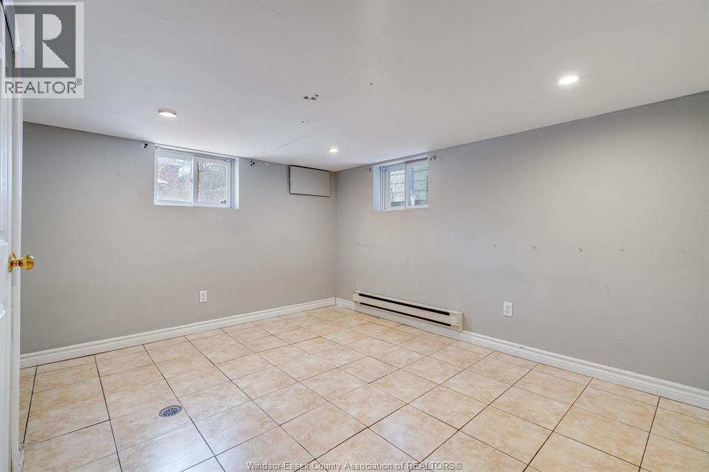 366 Rankin, Windsor, Ontario  N9B 2R7 - Photo 25 - 26001762