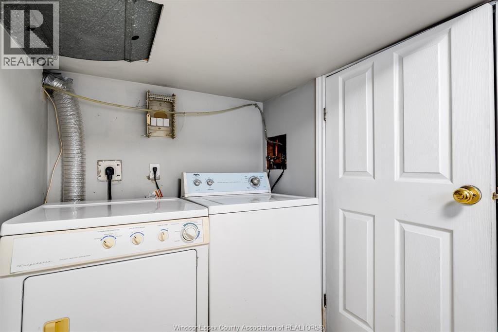 366 Rankin, Windsor, Ontario  N9B 2R7 - Photo 29 - 26001762
