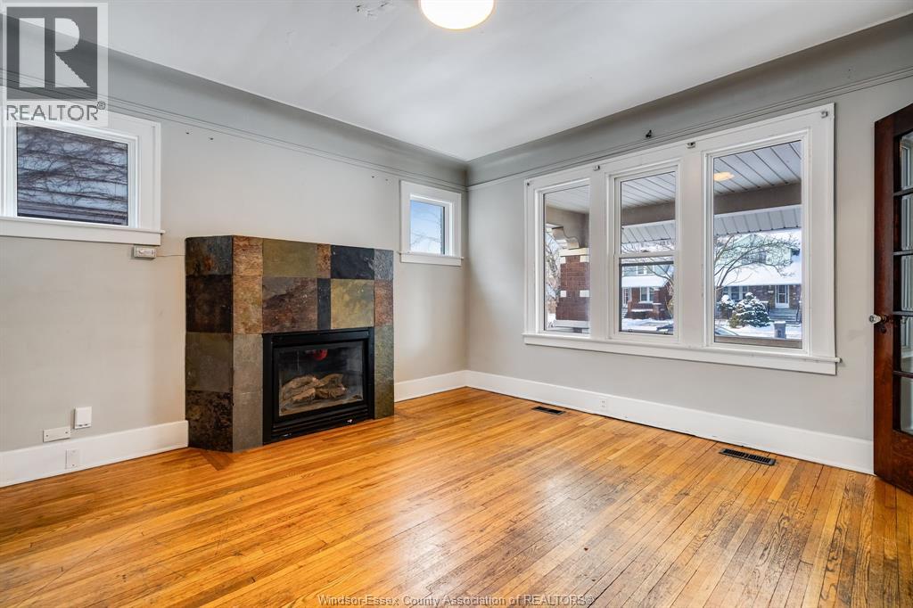 366 Rankin, Windsor, Ontario  N9B 2R7 - Photo 6 - 26001762
