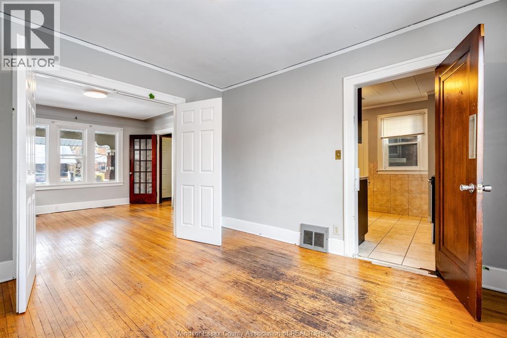 366 Rankin, Windsor, Ontario  N9B 2R7 - Photo 9 - 26001762