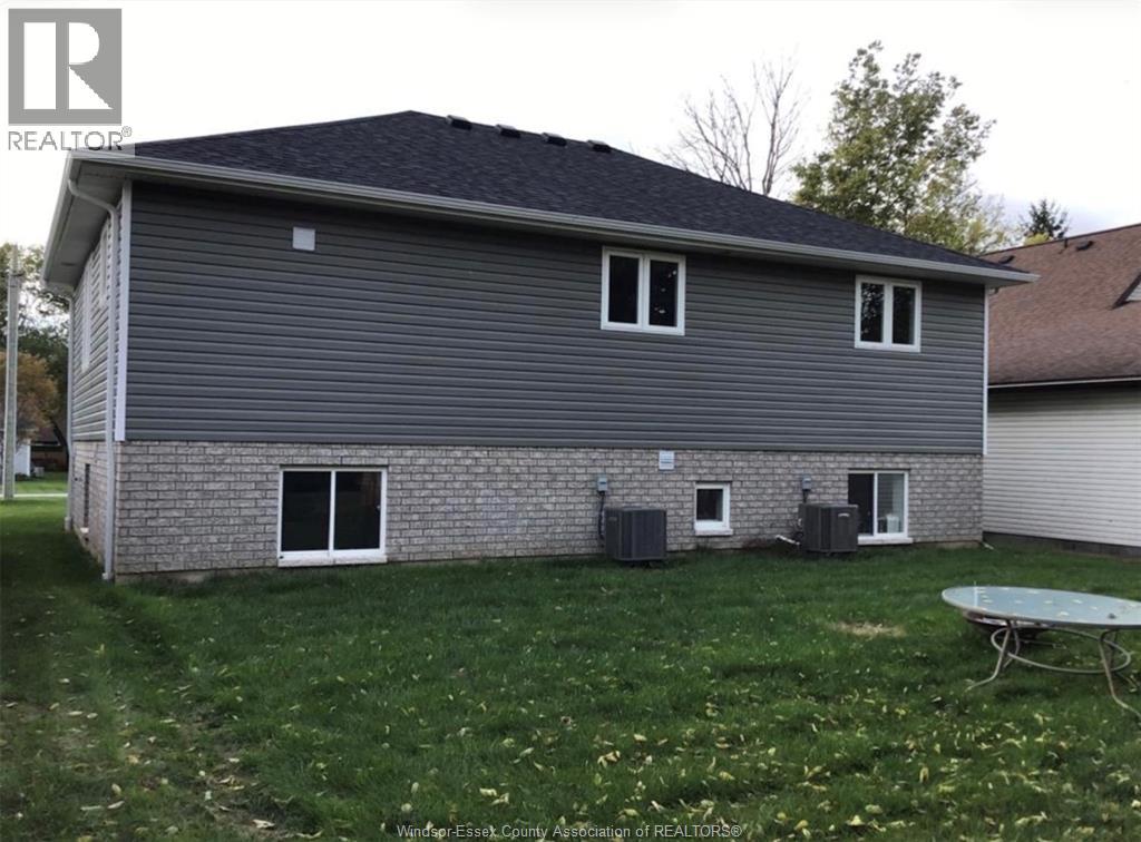 550 Bagot, Harrow, Ontario  N0R 1G0 - Photo 3 - 26001846