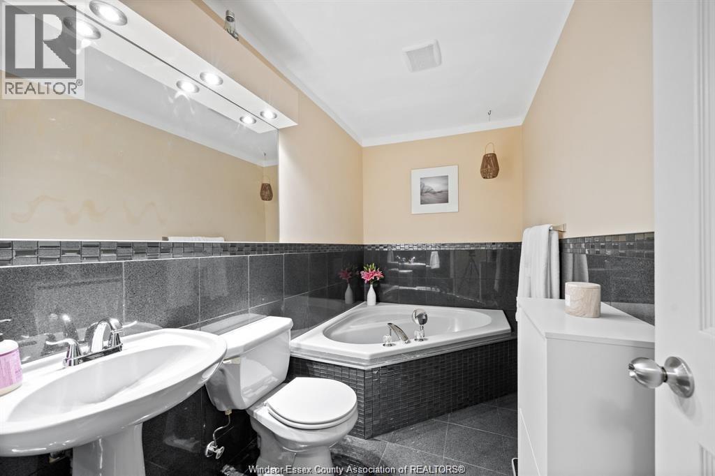 640 Delaware, Lasalle, Ontario  N9J 3J8 - Photo 29 - 26001901