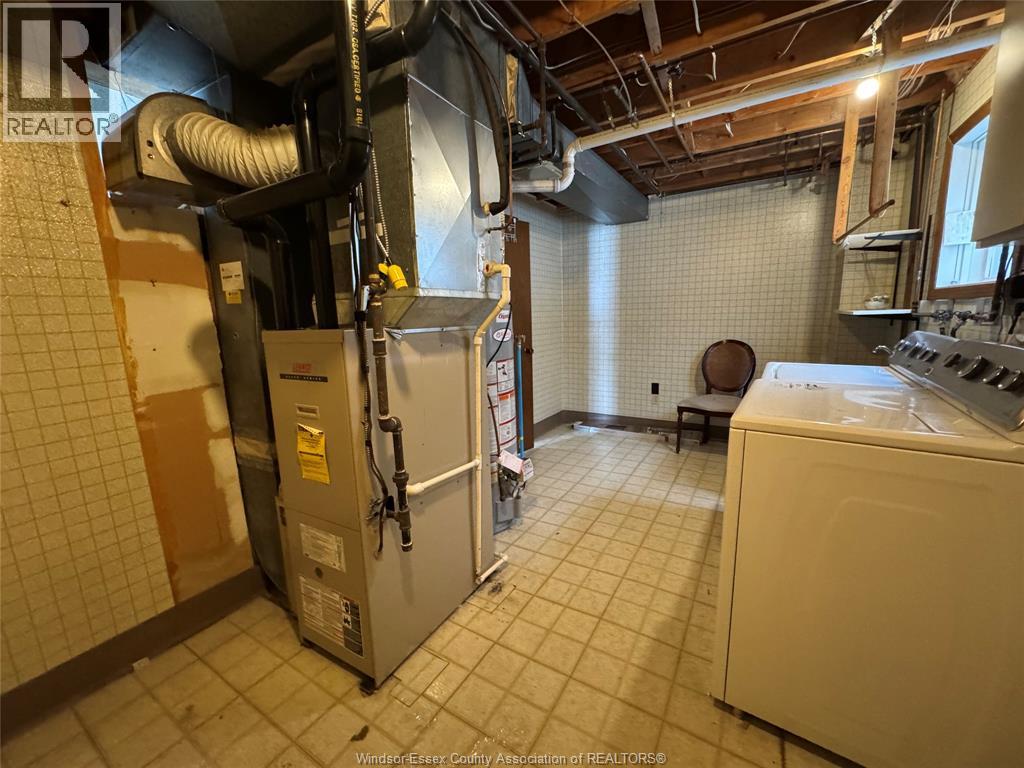 3034 Fazio Drive, Windsor, Ontario  N9E 4G1 - Photo 23 - 26001884