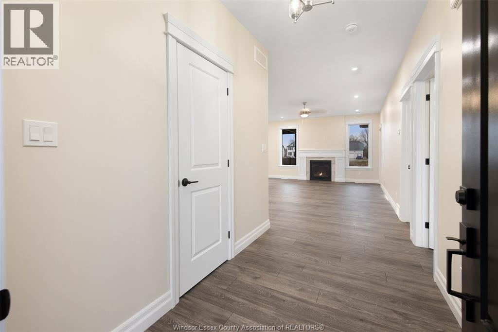 53 Belleview, Kingsville, Ontario  N0R 1B0 - Photo 6 - 26001922