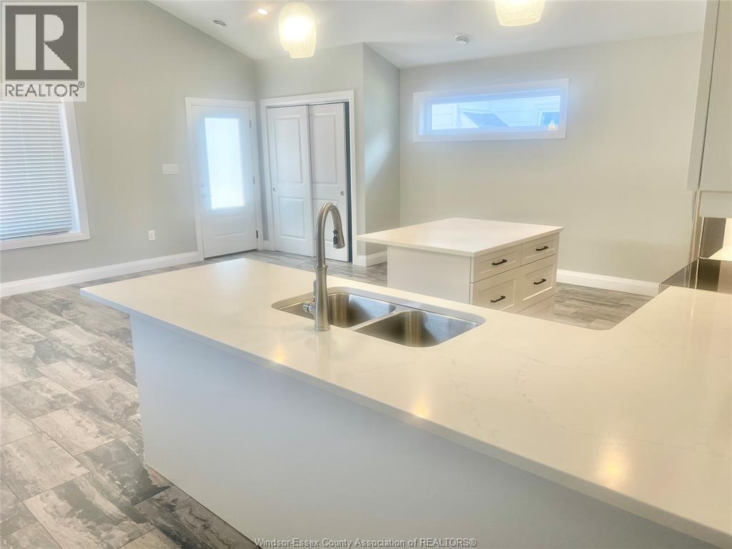 170 Gore Unit# Upper, Amherstburg, Ontario  N9V 1L2 - Photo 4 - 26001917