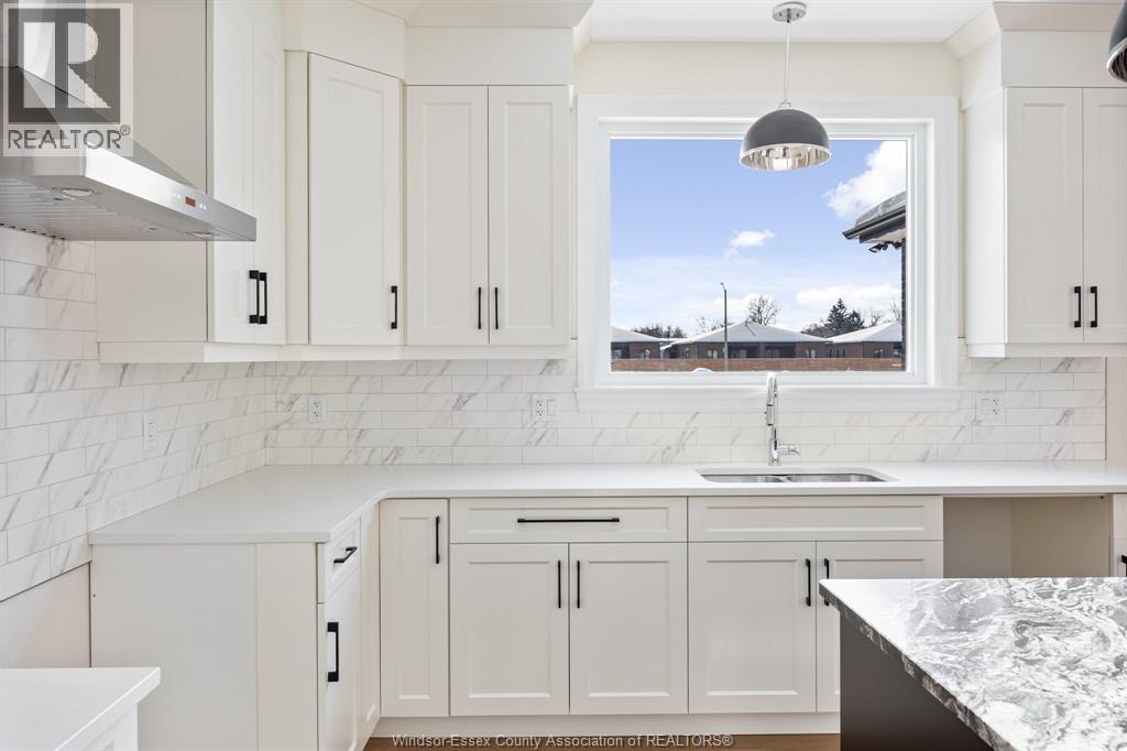 569 Holburn Street, Windsor, Ontario  N8X 0A3 - Photo 13 - 26002089