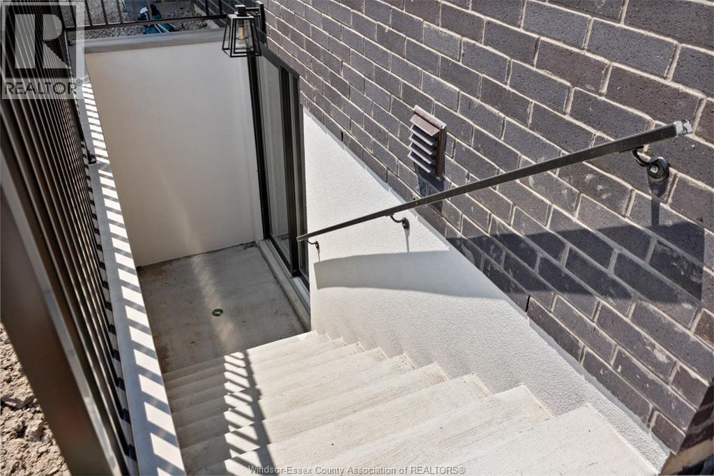 569 Holburn Street, Windsor, Ontario  N8X 0A3 - Photo 41 - 26002089