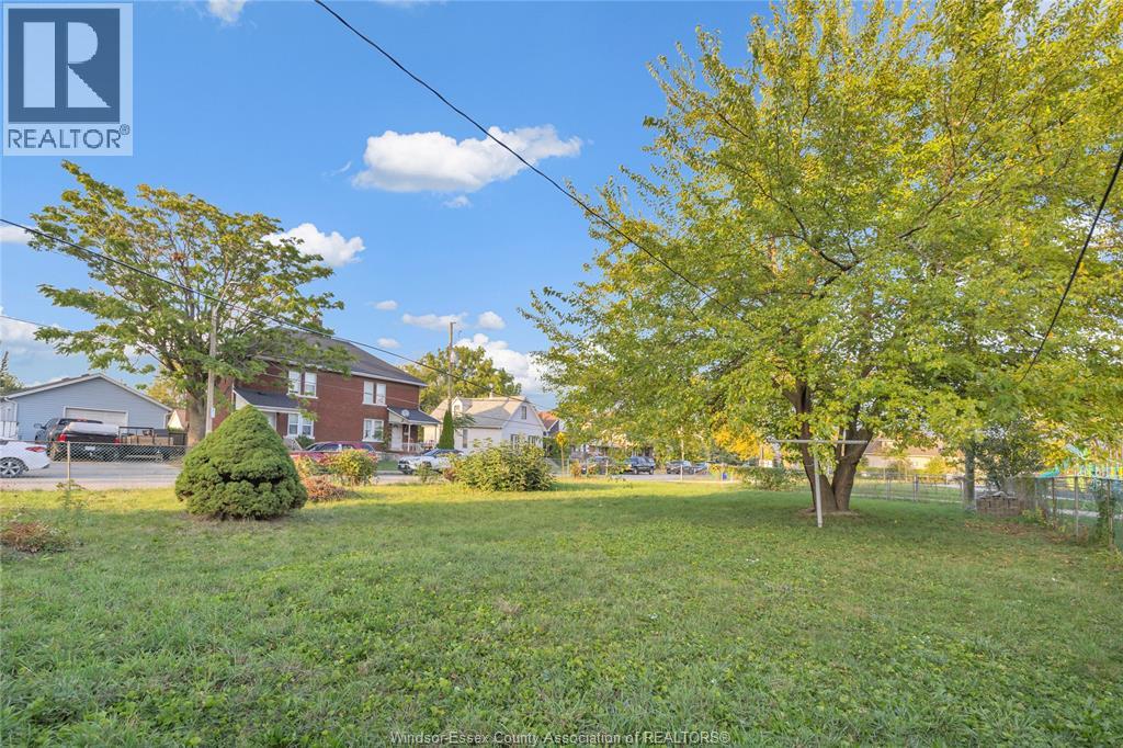 304 Langlois Avenue, Windsor, Ontario  N9A 2G1 - Photo 23 - 26002033