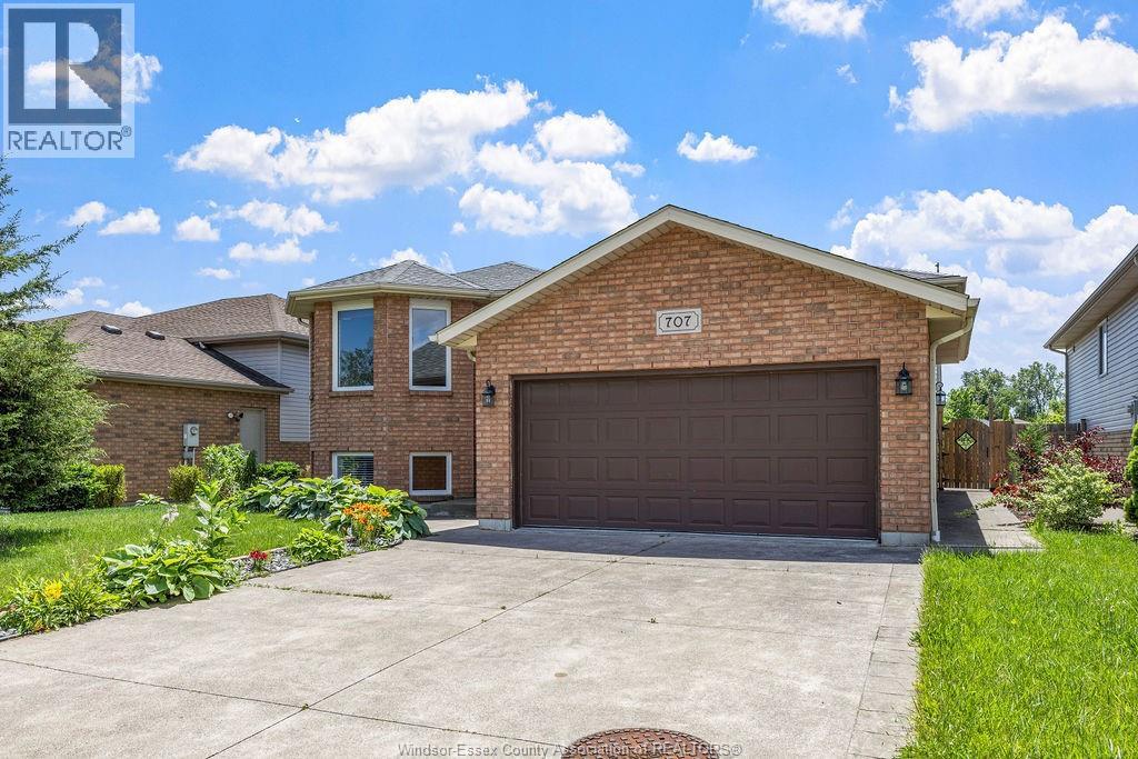 707 Sarah Court, Windsor, Ontario  N9G 2Y7 - Photo 2 - 26002169