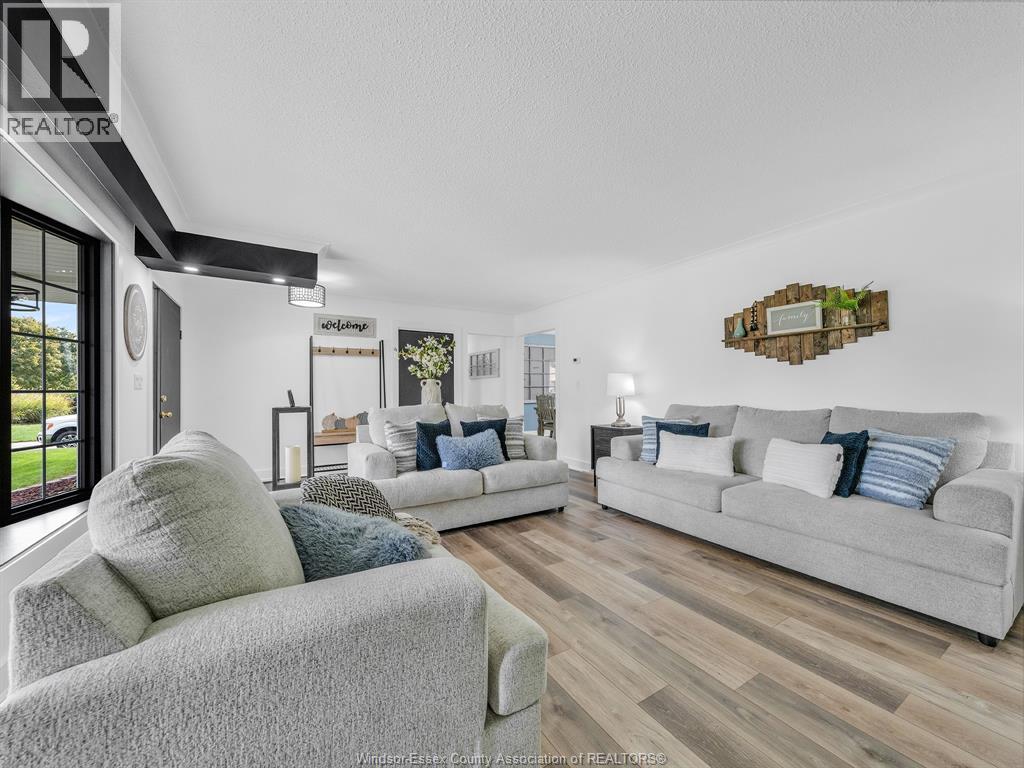 1367 Oxford Avenue, Kingsville, Ontario  N9Y 2S8 - Photo 5 - 26002158