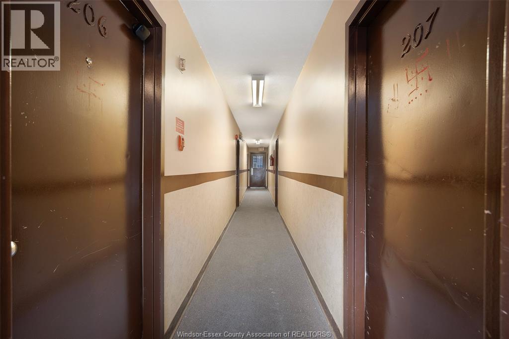 1655 Rooney Street, Windsor, Ontario  N9B 1L1 - Photo 15 - 26002108