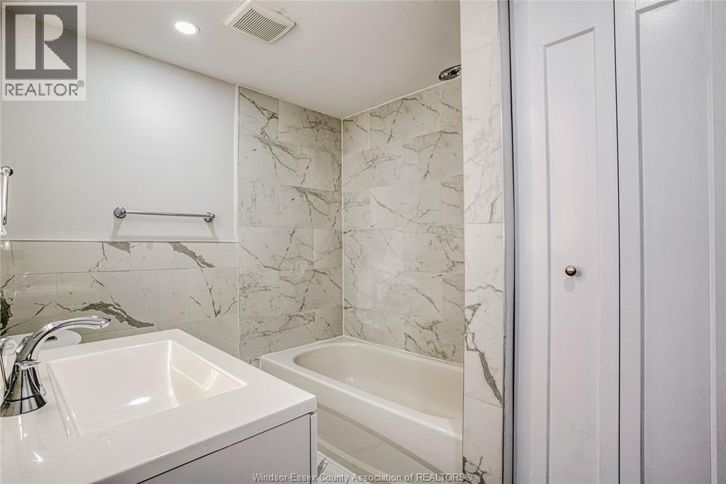 1655 Rooney Street, Windsor, Ontario  N9B 1L1 - Photo 28 - 26002108