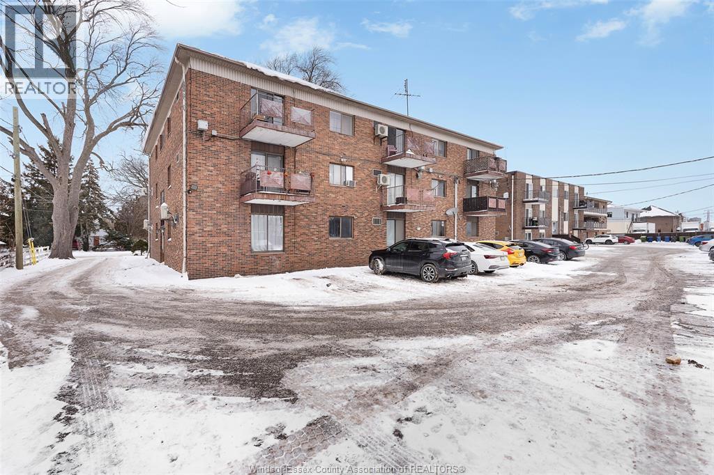 1655 Rooney Street, Windsor, Ontario  N9B 1L1 - Photo 3 - 26002108