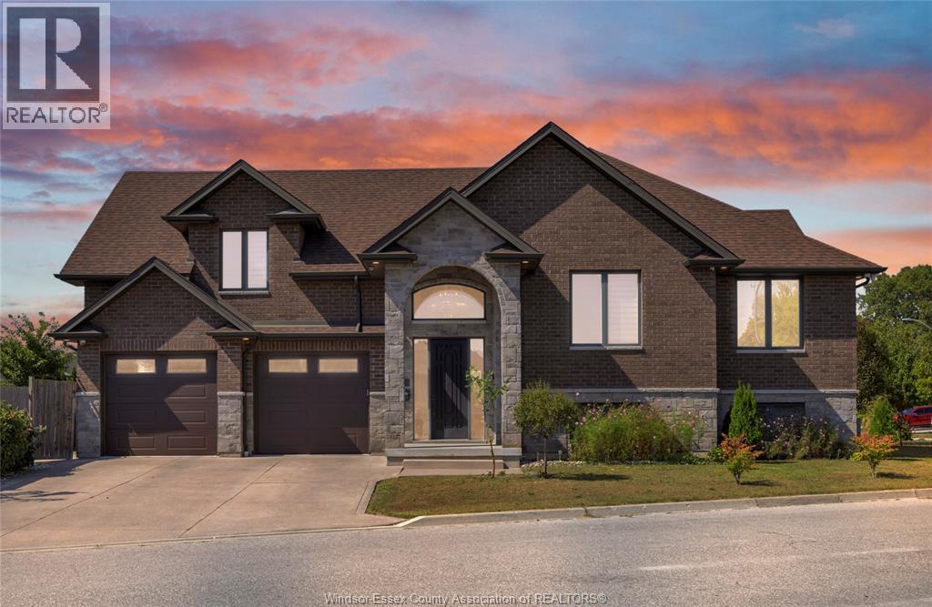 498 SACRED HEART DRIVE, LaSalle, Ontario