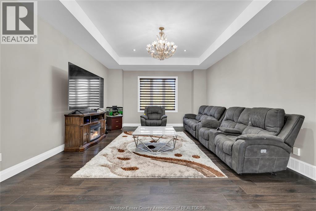 498 Sacred Heart Drive, Lasalle, Ontario  N9J 0A6 - Photo 15 - 26002350