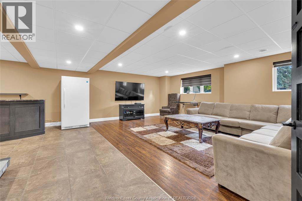 498 Sacred Heart Drive, Lasalle, Ontario  N9J 0A6 - Photo 30 - 26002350