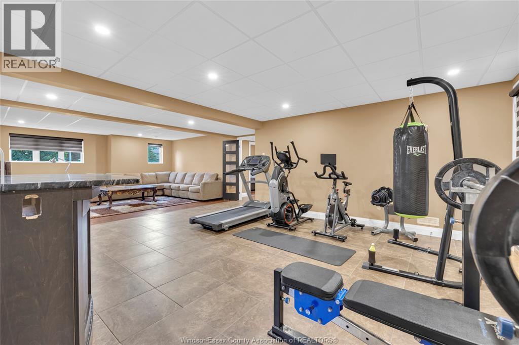 498 Sacred Heart Drive, Lasalle, Ontario  N9J 0A6 - Photo 33 - 26002350