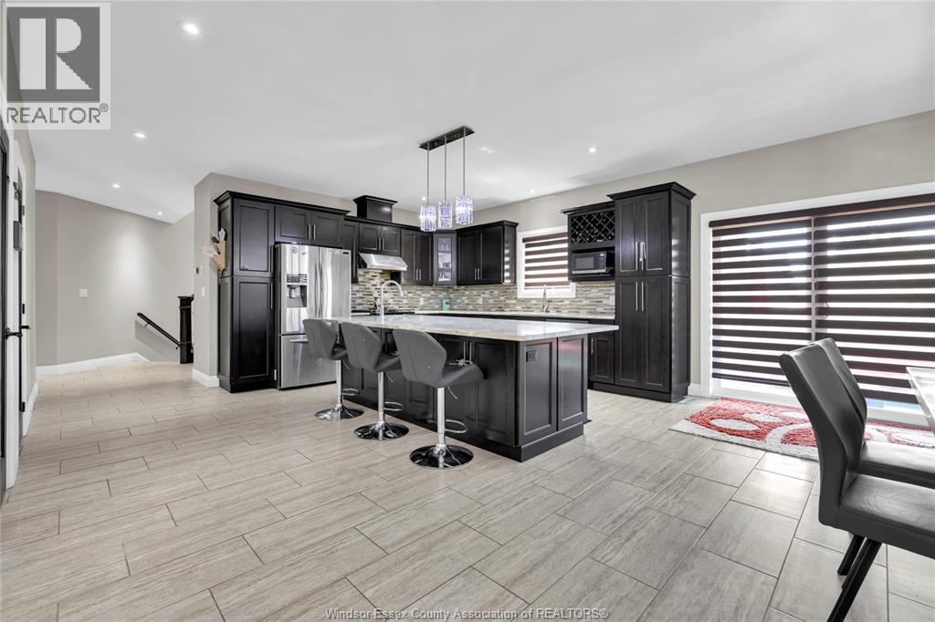 498 Sacred Heart Drive, Lasalle, Ontario  N9J 0A6 - Photo 9 - 26002350