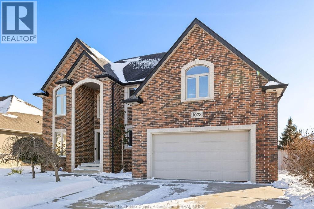 1073 Regency Crescent, Lakeshore, Ontario  N0R 1A0 - Photo 3 - 26002366