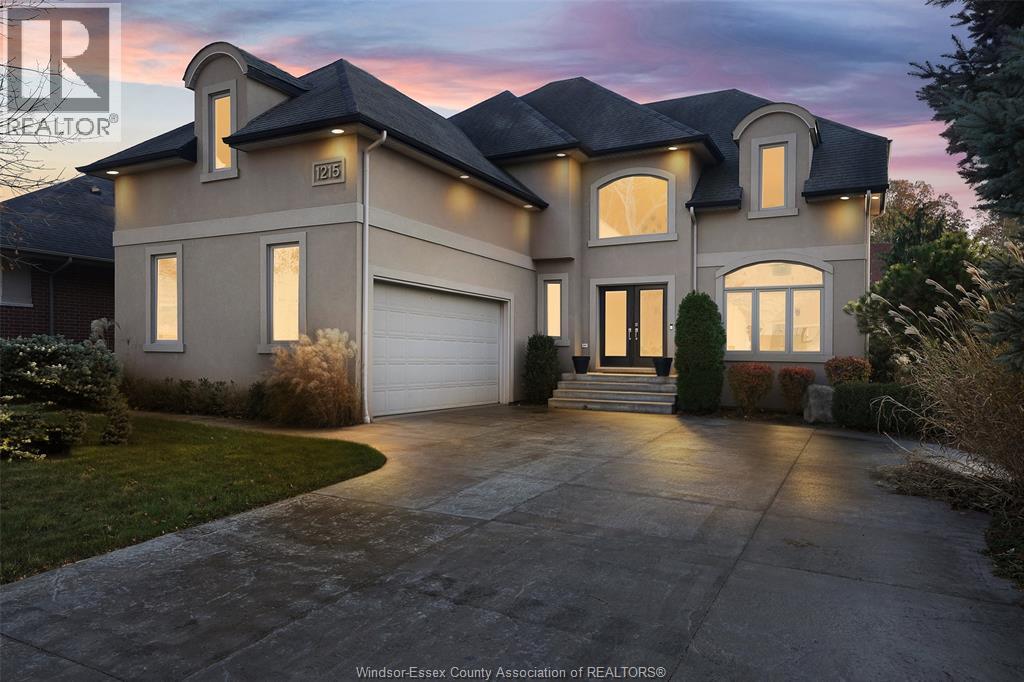 1215 LYONS, LaSalle, Ontario