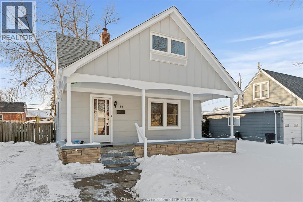 29 Whitwam AVENUE, Leamington, Ontario