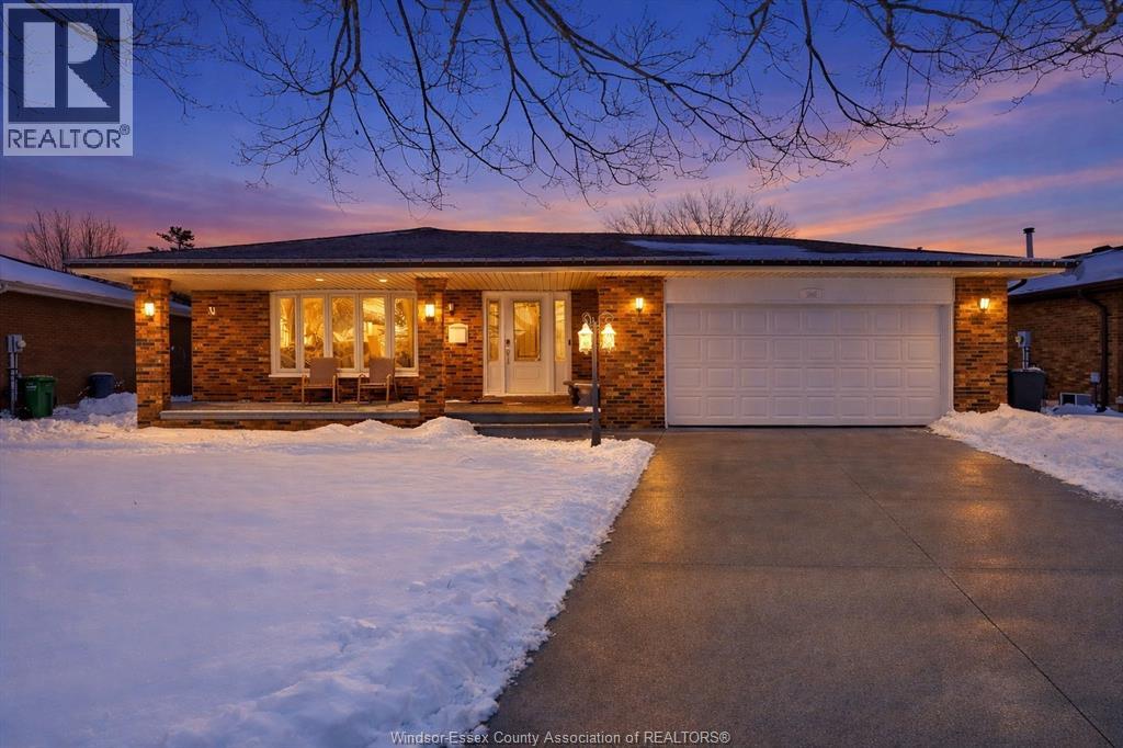 386 WOODRIDGE, Tecumseh, Ontario