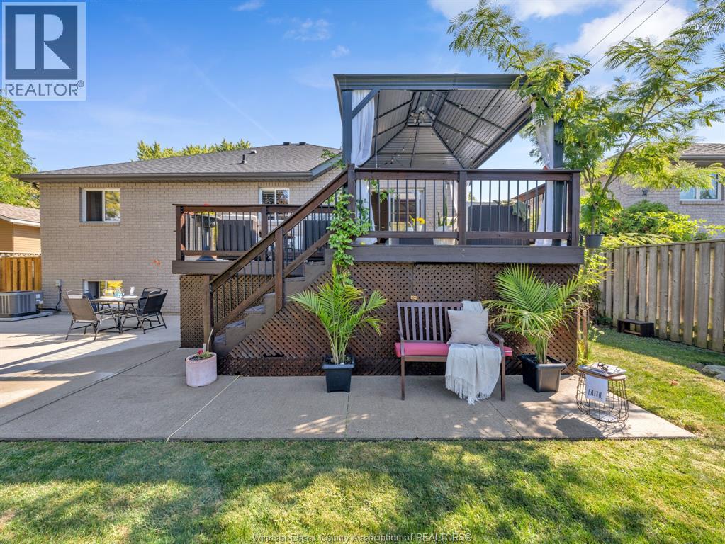 3157 Robinet, Windsor, Ontario  N8R 1P7 - Photo 13 - 26002541