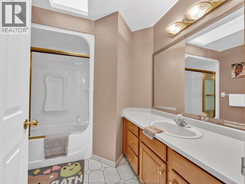 3157 Robinet, Windsor, Ontario  N8R 1P7 - Photo 28 - 26002541