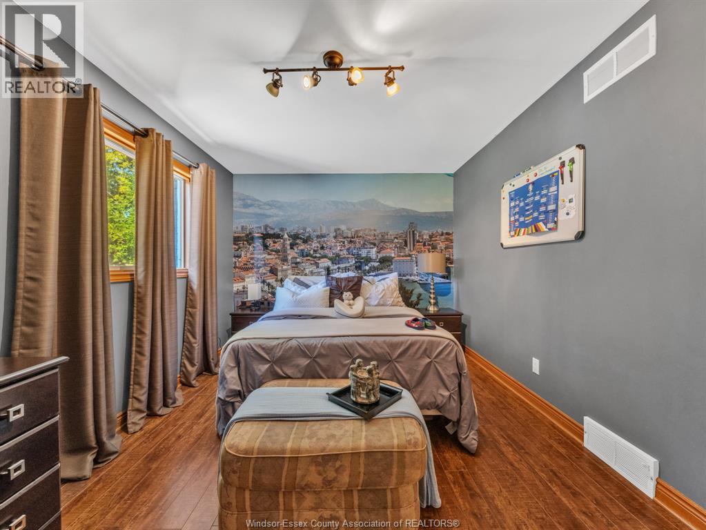 3157 Robinet, Windsor, Ontario  N8R 1P7 - Photo 30 - 26002541